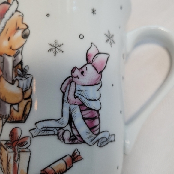 Christmas Disney Winnie The Pooh & Piglet Ceramic Coffee/ Tea Mug - Picture 7 of 9